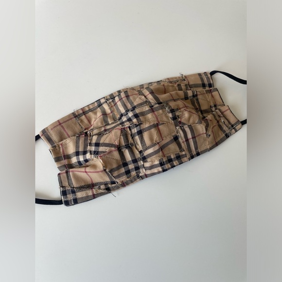 Authentic Upcycled BURBERRY Patchwork Face Mask - Picture 2 of 16